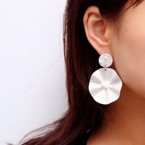 Circle Silver Tone Pearl Earrings - Picture 3 of 5